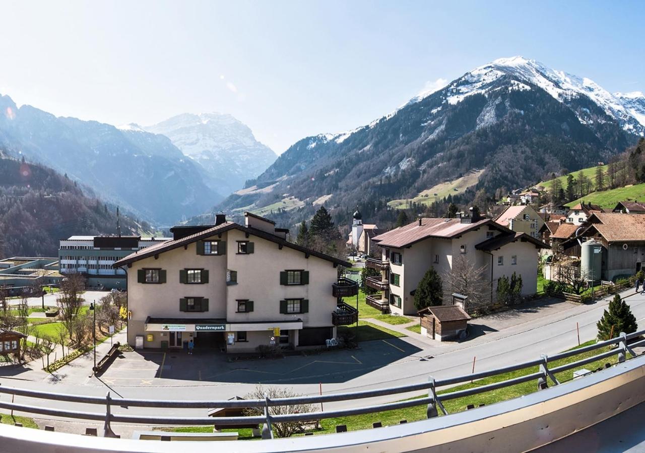 Appartementhaus Quadern Valens Exterior photo